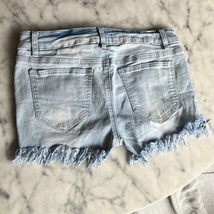 Boom Boom Jeans light wash cutoff Jean shorts juniors size 7